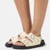 Birkenstock Cannes - Sandales - Butter 1 Birkenstock Cannes - Sandales - Butter -Magasin Général De Mode 00adcecd1b6444eabce4e6bcaa08ea14