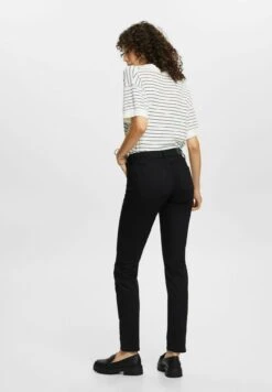 ESPRIT Jean Slim - Black Rinse -Magasin Général De Mode 03dab2eb75ad4ec698d8ae18a0ac2831