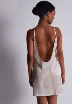 Aubade By Night - Chemise De Nuit / Nuisette - Amberlight 8 Aubade By Night - Chemise De Nuit / Nuisette - Amberlight -Magasin Général De Mode 0578fce83bfc4fb6a9fa289629fa667e