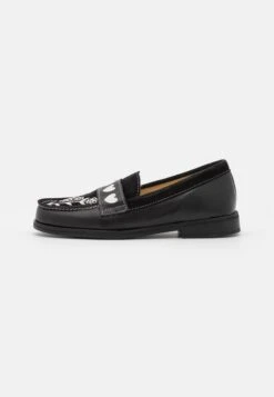 Fabienne Chapot Luna Loafer - Mocassins - Black -Magasin Général De Mode 05b7451e94a148dc89540134fc3a8809