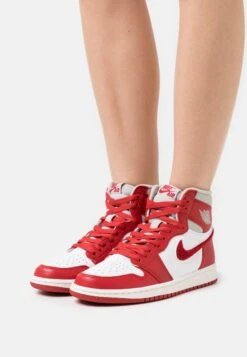 W Air Jordan 1 Retro Hi Og - Baskets Montantes - Light Iron Ore/Varsity Red/Sail