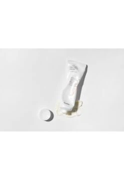 Cosrx Comfort Ceramide Cream - Soin De Jour - - -Magasin Général De Mode 08537202f553496892879e757bdb2863