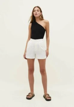 Magasin Général De Mode -Magasin Général De Mode 09f1c90e720346fd9d97d343878f46c0