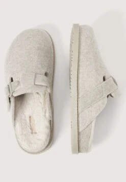 Oysho Chaussons - Grey 13 Oysho Chaussons - Grey -Magasin Général De Mode 0ade0b0811a2413e963e070c825d3a30