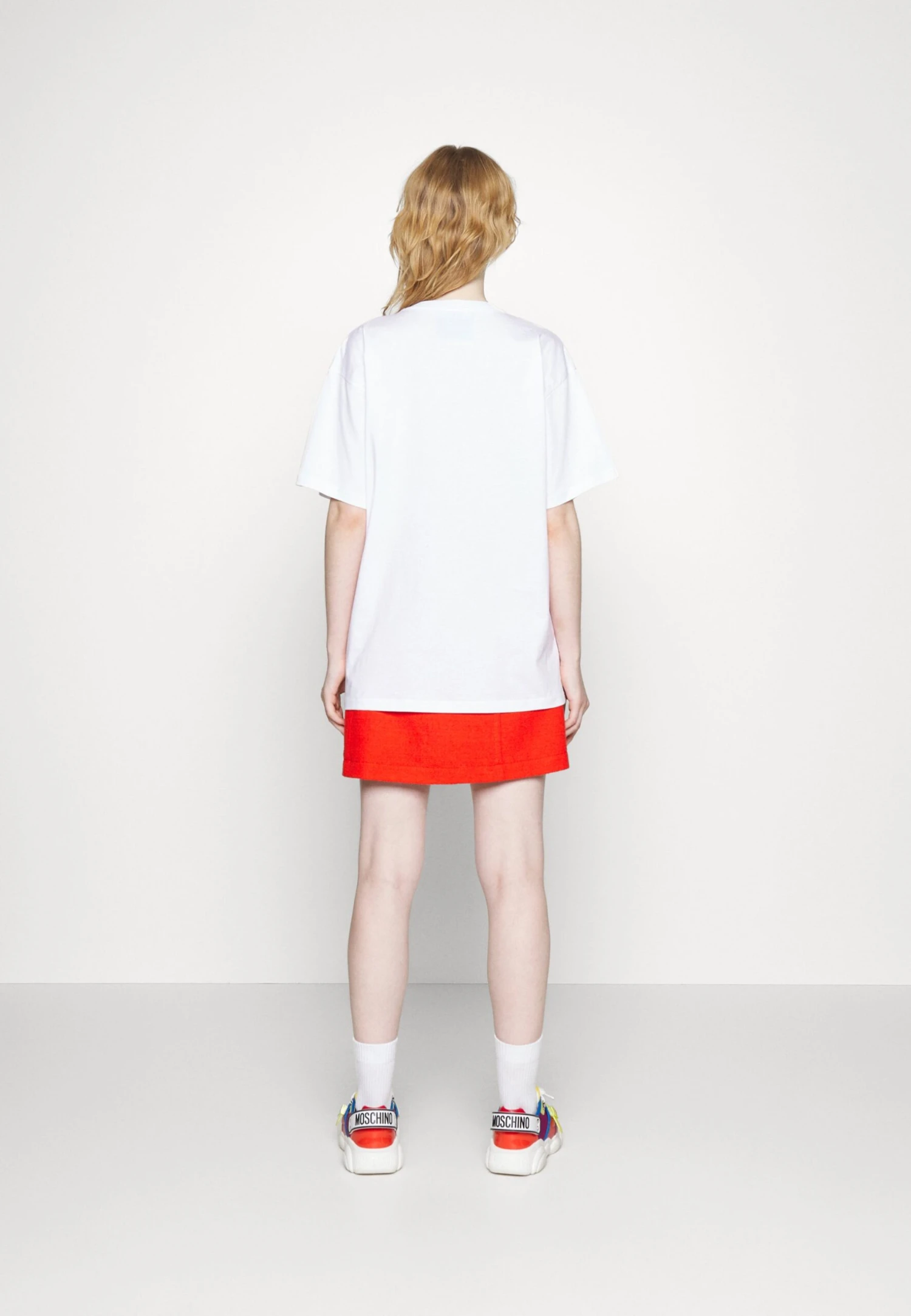 MOSCHINO T-Shirt Imprimé - White 6 MOSCHINO T-Shirt Imprimé - White – Image 4