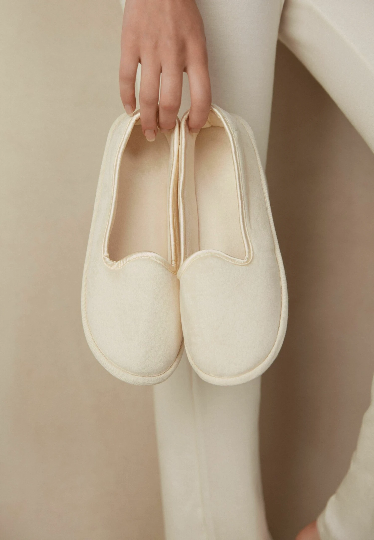 Intimissimi Chaussons - Natürlich Bianco 3 Intimissimi Chaussons - Natürlich Bianco