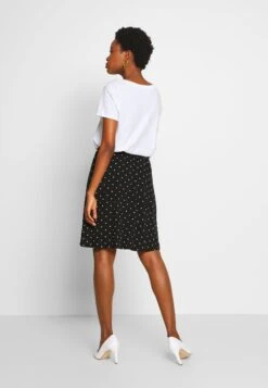 Kaffe Kahazel - Jupe Trapèze - Black Deep -Magasin Général De Mode 0d9f6efcc3914374a38f281fa999b78d