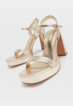 Stradivarius Mit Absatz Und Plateau - Chaussures De Mariée - Gold -Magasin Général De Mode 0f3b8dcec78d4f19a88e52948903ed69