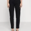 Mother Of Pearl Lena Denim Black - Jeans Skinny - Black -Magasin Général De Mode 0fe4a0fc6ce7472780ac632c3775a450