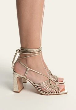 Stradivarius Knotted - Chaussures De Mariée - Gold Coloured