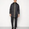 K-Way Le Vrai 3.0 Eiffel Orsetto Unisex - Veste Imperméable - Black Pure 2 K-Way Le Vrai 3.0 Eiffel Orsetto Unisex - Veste Imperméable - Black Pure -Magasin Général De Mode 112c09b654c940bda50303569c032ed4