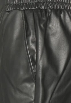 Vila Vidagmar Coated - Pantalon Classique - Black -Magasin Général De Mode 12b168d8a45547169ddb0463ce53ac58