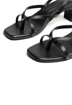 Sandales À Talons Hauts - Black 11 Sandales À Talons Hauts - Black -Magasin Général De Mode 1350b682b88c40129d2cc3ab8c55f0e3