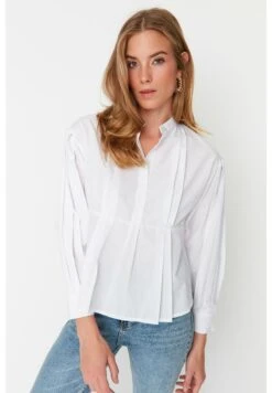 Trendyol Blouse - Cream -Magasin Général De Mode 1a2a54d7c95c43ec801ae1a209278b60