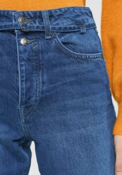 ESPRIT Jean Droit - Blue Medium Washed New -Magasin Général De Mode 1afcfc3ad663483ab0af691c5e6d3eff