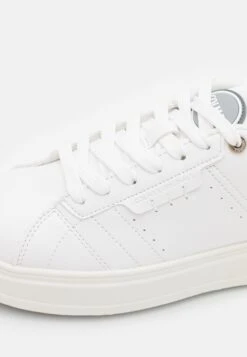 Colmar Originals Clayton - Baskets Basses - White 15 Colmar Originals Clayton - Baskets Basses - White -Magasin Général De Mode 1c6d9b68a79f4a11a8045cf814112ced