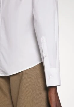 Filippa K Chemisier - White -Magasin Général De Mode 1d7318f6db6846848fac2e71628448c7