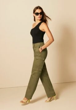 Next Utility Straight Standard - Pantalon Cargo - Khaki Green -Magasin Général De Mode 1e34362dc27f48d3bca5102991924478