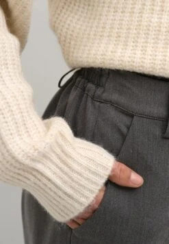 Kaffe Sakura Hw Cropped - Pantalon Classique - Dark Grey Melange -Magasin Général De Mode 1f44d2433d8f4d9b82a3f48a255d4b8e