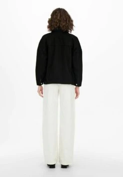 ONLY Oversize - Veste En Jean - Black Denim 10 ONLY Oversize - Veste En Jean - Black Denim -Magasin Général De Mode 1ff2bf61997543b98d2c31dfd9cab9a3