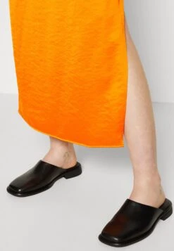 SAMSØE SAMSØE Ellie Dress - Robe De Soirée - Russet Orange -Magasin Général De Mode 24f99b6d127d44e68a61e3d9d6cf79ea