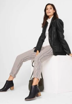 Manteau Court - Black -Magasin Général De Mode 257b074954734c4ca42bb9afed93e1e6