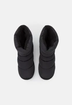Monki Winterboots Vegan - Bottes De Neige - Black Dark -Magasin Général De Mode 26ae6c7c4ca344548a009ac3def0c767