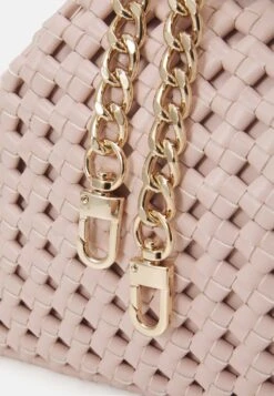 Guess Sicilia Frame - Pochette - Shell -Magasin Général De Mode 2bb30eee9be94d8dbd97f92045e98a89