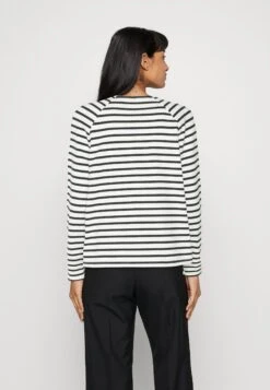 PETIT BATEAU Mariniere - Sweatshirt - Marshmallow/Smoking -Magasin Général De Mode 2c4900ea9501400f8433a69ce1672687