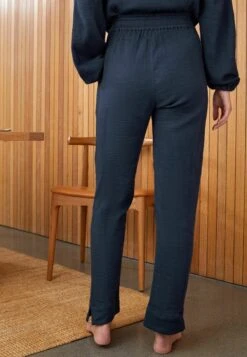 Next Crinkle - Pantalon Classique - Navy Blue -Magasin Général De Mode 2ecac7ba8fc54d29a37294b1cd121efa