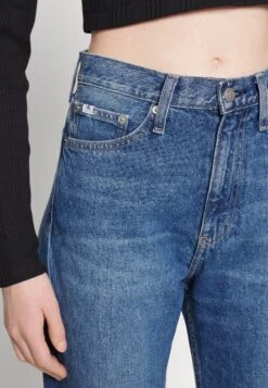 Calvin Klein Jeans Authentic Bootcut - Jean Bootcut - Denim Dark 11 Calvin Klein Jeans Authentic Bootcut - Jean Bootcut - Denim Dark -Magasin Général De Mode 2f5ddb68c411462091e80cdd3698e19e