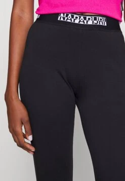Napapijri Legging - Black 11 Napapijri Legging - Black -Magasin Général De Mode 303b3cf55ac74ee8b3f14e32b2169180
