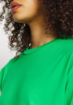 Vero Moda Tall Vmmolly Calf Dress - Robe En Jersey - Bright Green 15 Vero Moda Tall Vmmolly Calf Dress - Robe En Jersey - Bright Green -Magasin Général De Mode 30f0b96997e14a149110ba1d95975991