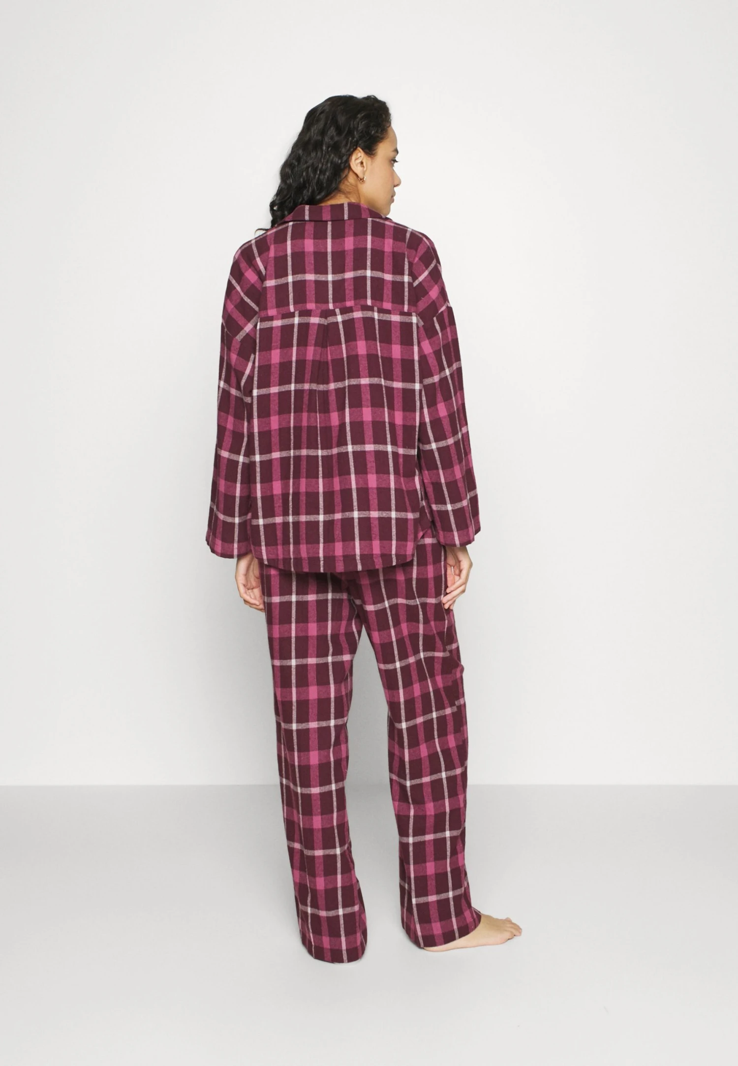 ESPRIT Flannel Check - Pyjama - Bordeaux/Red 5 ESPRIT Flannel Check - Pyjama - Bordeaux/Red – Image 3