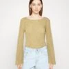Gina Tricot Pullover - Gold 2 Gina Tricot Pullover - Gold -Magasin Général De Mode 33a7dc33602e4ced9609867da7fc3709