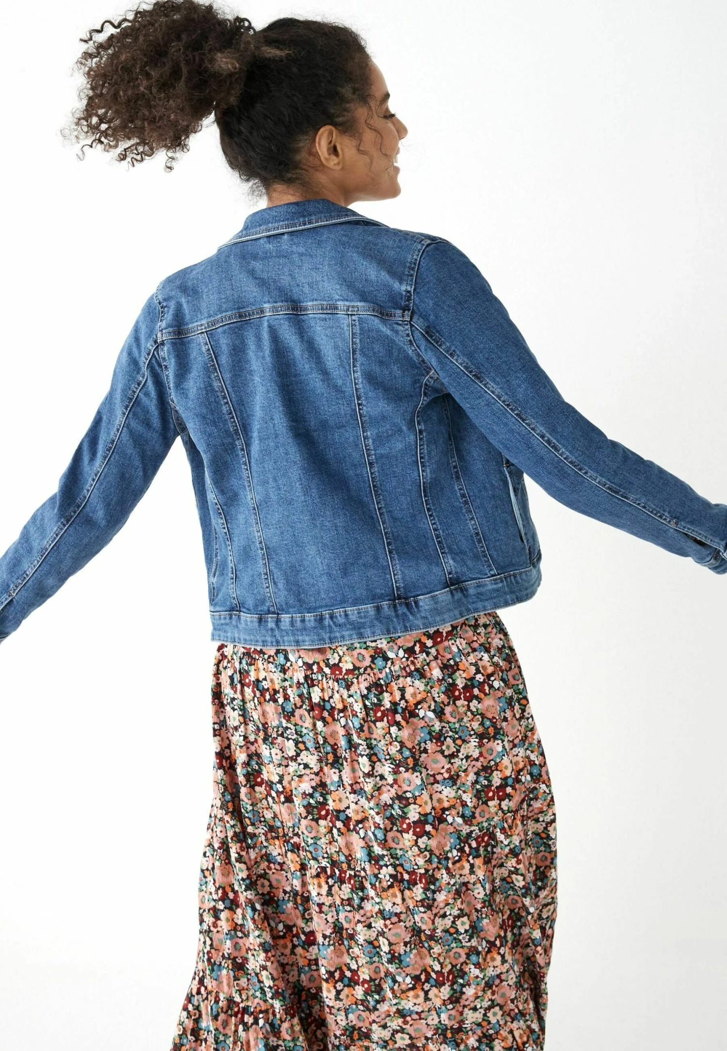 Next Veste En Jean - Mid Blue Fuller Bust 4 Next Veste En Jean - Mid Blue Fuller Bust – Image 2