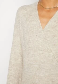 Vero Moda Vmrubellefile Wrap Cardigan - Gilet - Off-White -Magasin Général De Mode 34b59a8103824143aeed52c6c6a5920d