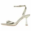 Stradivarius Chaussures De Mariée - Gold Coloured -Magasin Général De Mode 34e4213a999e40b583932ceb9dde74af
