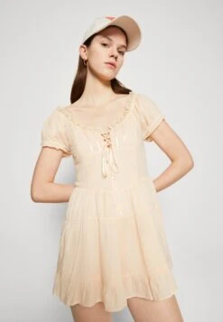 BDG Urban Outfitters Combinaison - Cream -Magasin Général De Mode 357ef7471281412782489c63584b2603