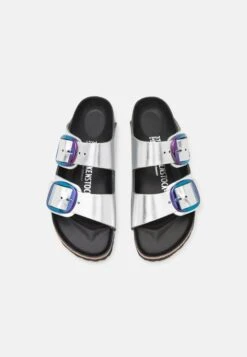 Birkenstock Arizona Lena - Chaussons - Iridescent Silver 13 Birkenstock Arizona Lena - Chaussons - Iridescent Silver -Magasin Général De Mode 387df4236715415ba71aaa77695968a3