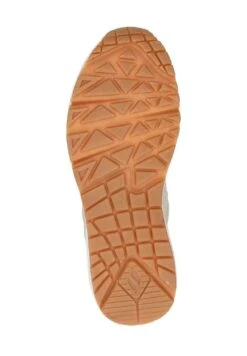 Skechers Baskets Basses - Beige -Magasin Général De Mode 39acd53e4636495ab07ceaf4269120ec