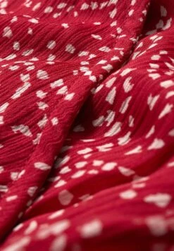 Robe De Jour - Red Cremewhite -Magasin Général De Mode 3ac879780be648e2b8648b553039680b