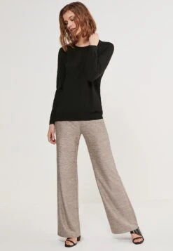 Nouvelles versions -Magasin Général De Mode 3b747a7c8bf44fb386a847ee63ac96ed