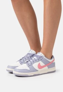 Nike Sportswear Dunk - Baskets Basses - Indigo Haze/Coral Chalk Sail 12 Nike Sportswear Dunk - Baskets Basses - Indigo Haze/Coral Chalk Sail -Magasin Général De Mode 3f26e0dcaa2447f8a5e9c1de21e943d2