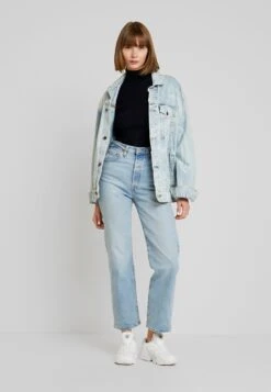 Magasin Général De Mode -Magasin Général De Mode 3f9aa0bea2b44a47821fc5f7dec0ea9c