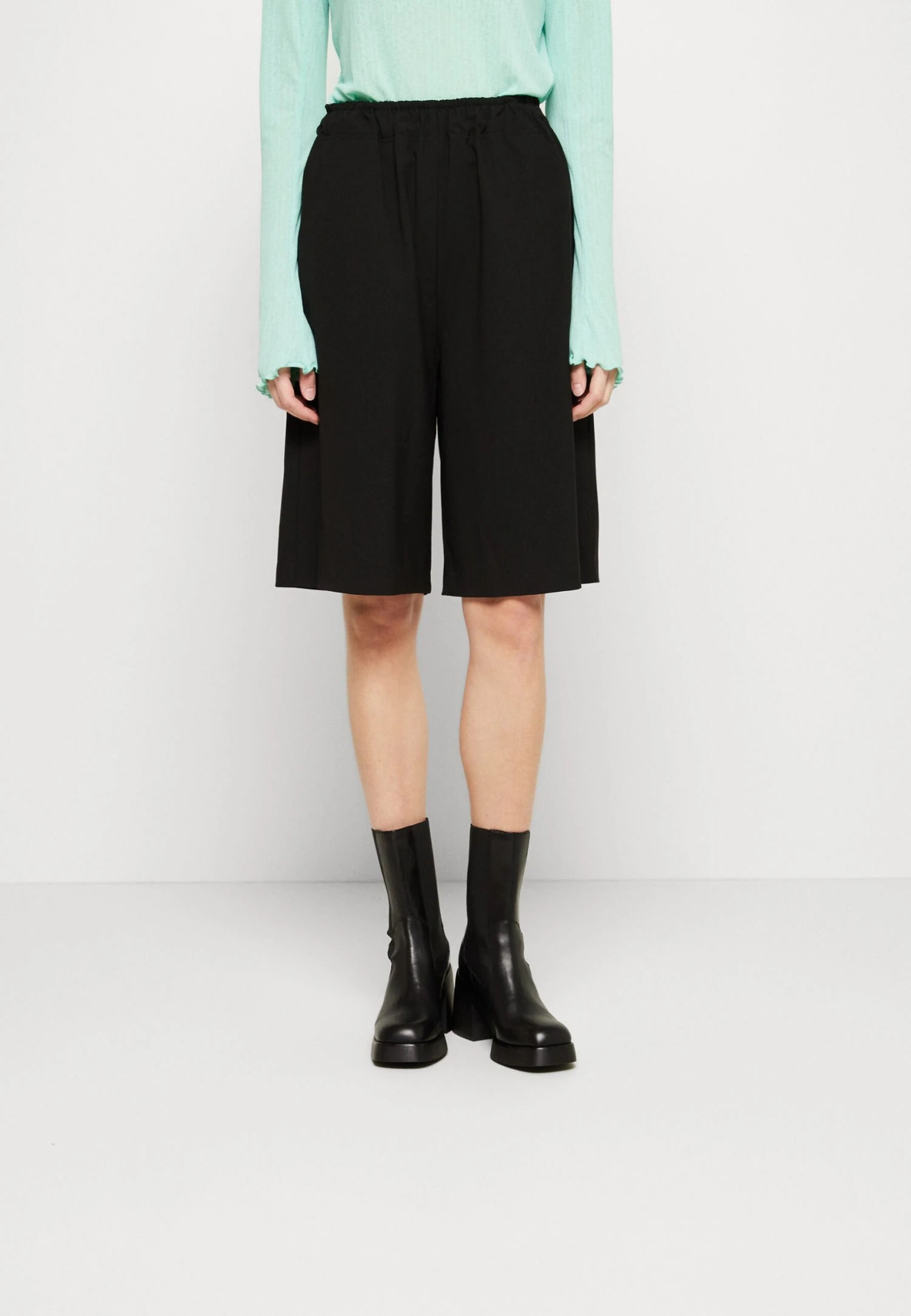 Mads Nørgaard Sportina Lilja - Short - Black 3 Mads Nørgaard Sportina Lilja - Short - Black