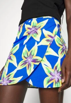 Esthis Wrap Skirt - Jupe Portefeuille - Multi -Magasin Général De Mode 45db240e669e443ab54a2c15477ff067