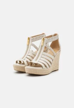 MICHAEL Michael Kors Bradley Wedge - Sandales À Talons Hauts - Vanilla 11 MICHAEL Michael Kors Bradley Wedge - Sandales À Talons Hauts - Vanilla -Magasin Général De Mode 46989aed9416401ba3a7836be1bf9658
