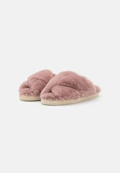 Croisette Cozy - Chaussons - Poudre -Magasin Général De Mode 4753422ae9054de1872e00ad73eb76e8