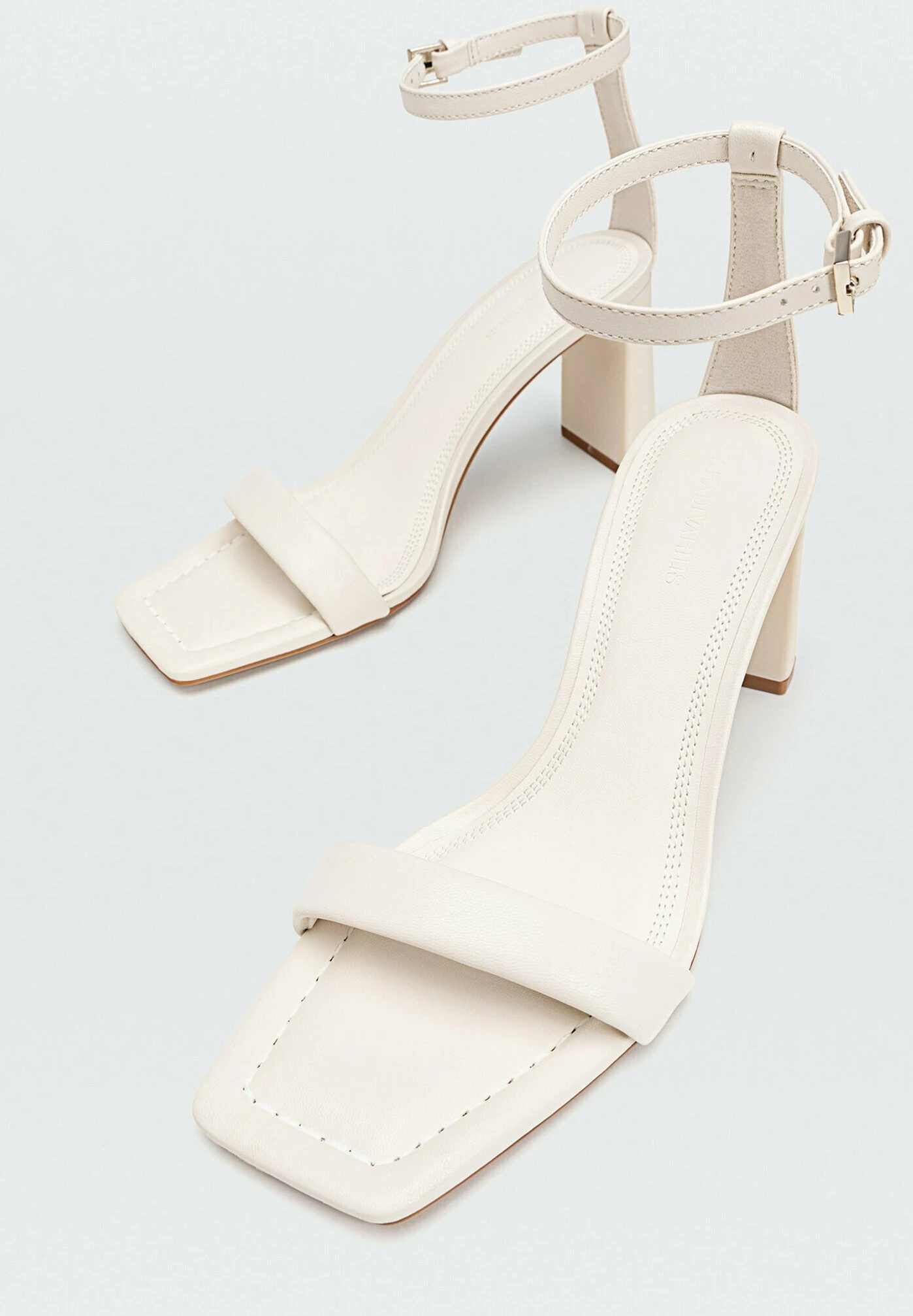 Stradivarius Mit Gesteppten Riemchen - Chaussures De Mariée - Off White 7 Stradivarius Mit Gesteppten Riemchen - Chaussures De Mariée - Off White – Image 5